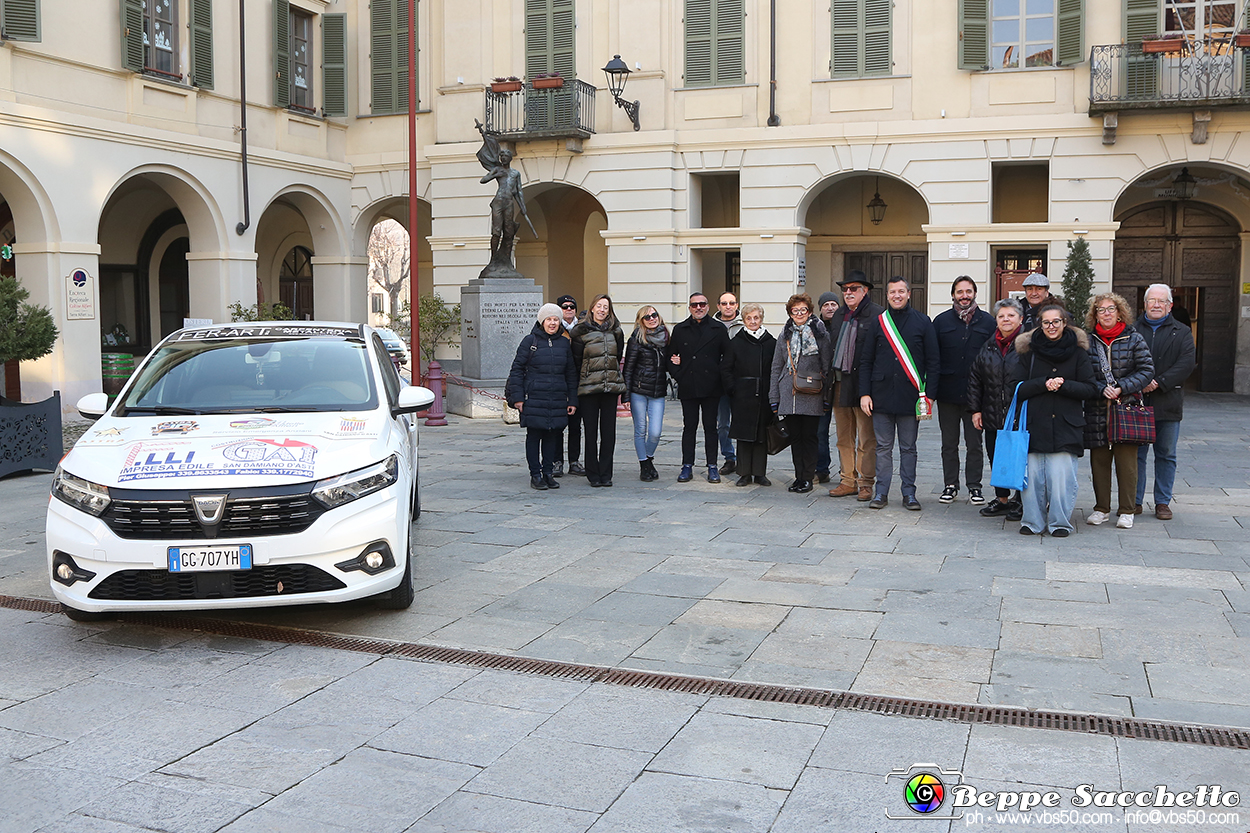 VBS_7798 - Consegna nuova auto al SEA - Servizio Emergenza Anziani.jpg